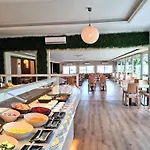 La Barracuda Hotel 3*